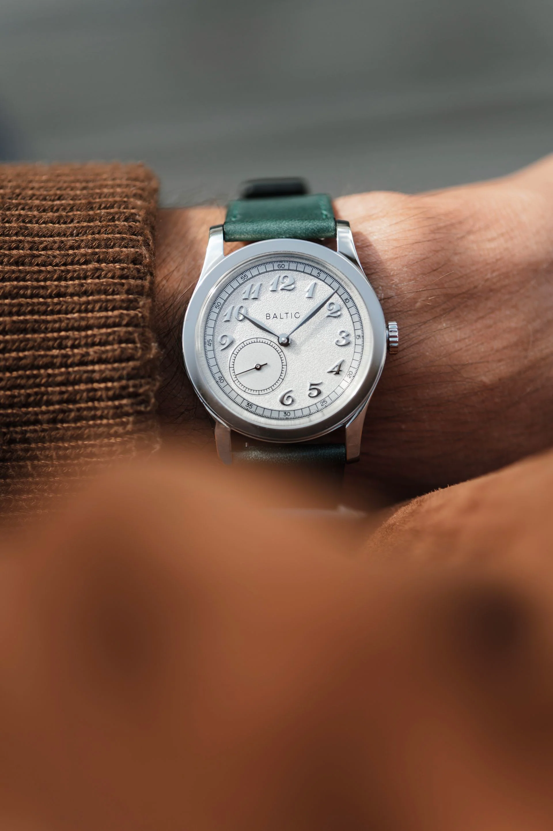 Baltic MR01 Silver 36mm - Green Leather Strap - Image 7